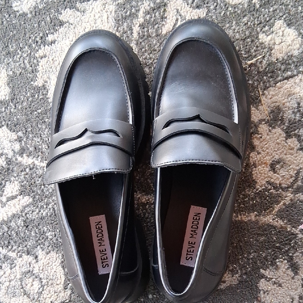 Steve Madden Black Leather Loafers Timeless Design, New Whithout Tag